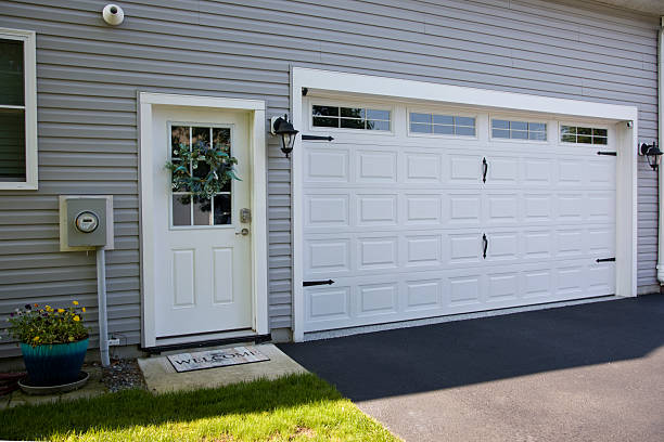 24/7 Emergency Garage Door Roller Replacement experts in Modesto, CA